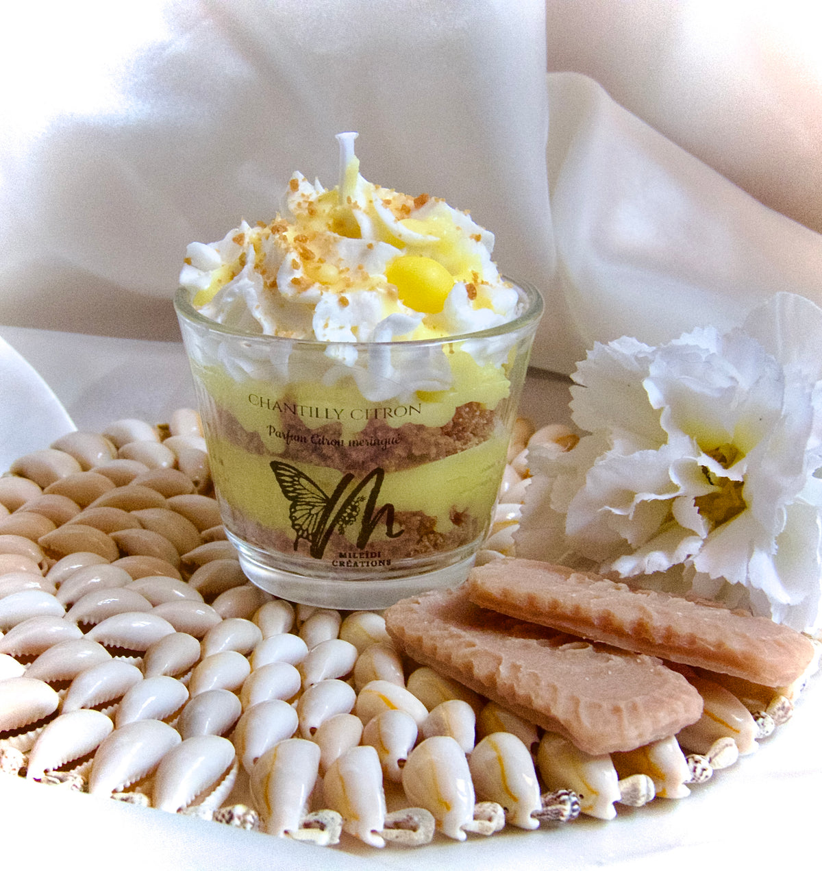Bougie artisanale Chantilly Citron parfum tarte citron meringuée avec chantilly et biscuit
